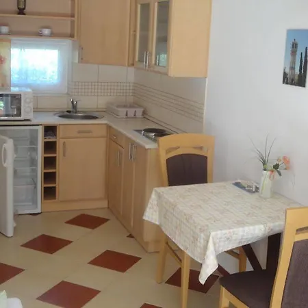 Erkel Apartmán *