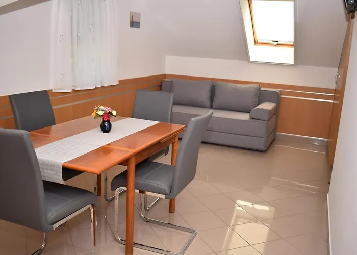 Erkel * שיופוק