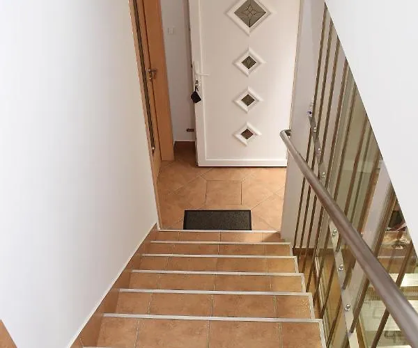 Erkel * שיופוק